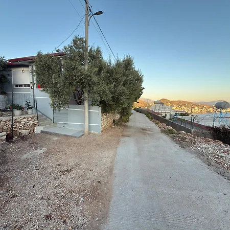 Oceanfront Outlook Sarandë
