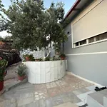 Oceanfront Outlook Apartament *