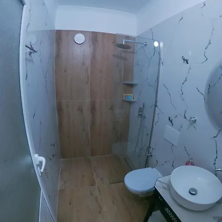 Oceanfront Outlook Lägenhet Sarandë